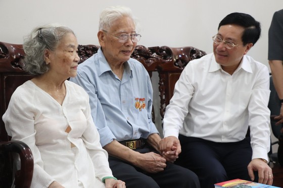 Phó Thủ tướng Thường trực Chính phủ Phạm Bình Minh tri ân người có công với cách mạng tại Đà Nẵng ảnh 5