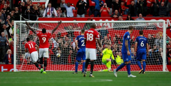 Man.United - Everton 4-0: Chiến thắng "hủy diệt" ảnh 3