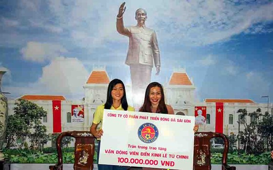 Nhà vô địch Lê Tú Chinh "luyện vàng" ở xứ cờ hoa ảnh 1