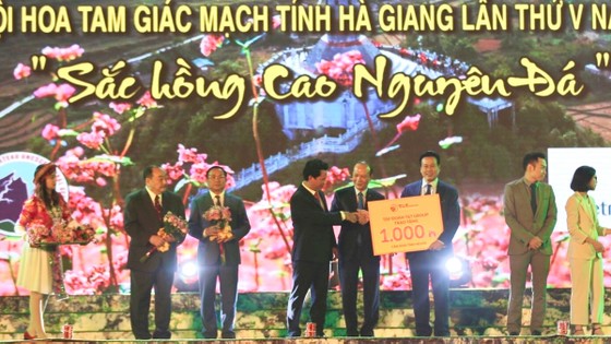 Tập đoàn T&T Group trao tặng tỉnh Hà Giang 1.000 căn nhà tình nghĩa ảnh 1