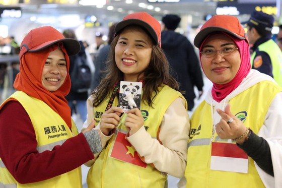 Lao động Việt Nam tại Đài Loan tình nguyện phục vụ hoạt động đón năm mới 2020 ảnh 5