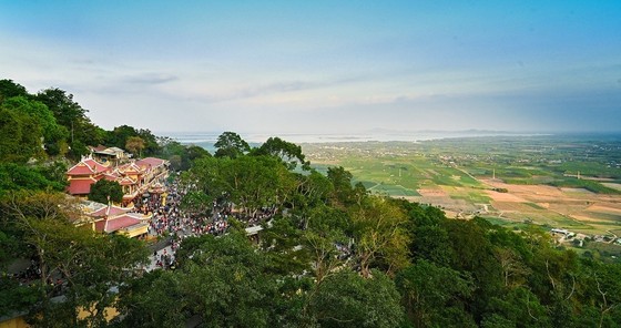 Đến Tây Ninh nhất định phải ghé thăm những địa danh này ảnh 1