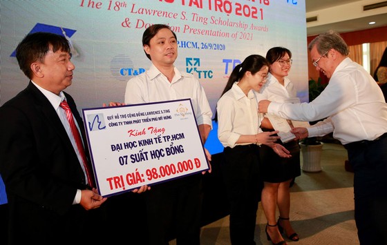 Học bổng Lawrence S. Ting 2020 trao 2,8 tỷ đồng cho sinh viên vượt khó học giỏi ảnh 3
