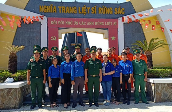 Ngày hội 'Tuổi trẻ hành động vì biển, đảo quê hương' ảnh 2