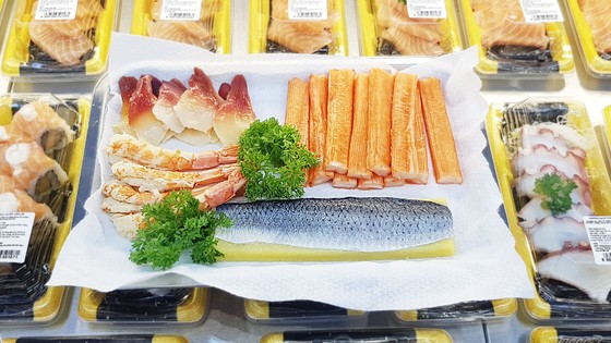 Satramart Siêu thị Sài Gòn đưa vào hoạt động quầy sushi tự chọn ảnh 3