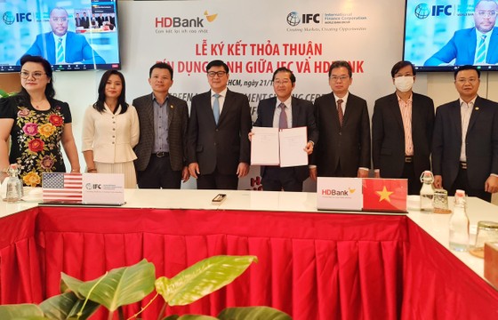 HDBank và IFC ký kết hợp tác 70 triệu USD, thúc đẩy chống biến đổi khí hậu tại Việt Nam ảnh 2