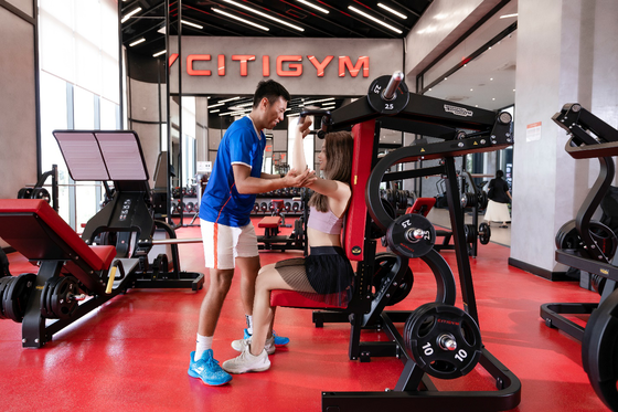 Lý Hoàng Nam hào hứng check-in tổ hợp thể thao chuẩn quốc tế tại NovaWorld Phan Thiet ảnh 5