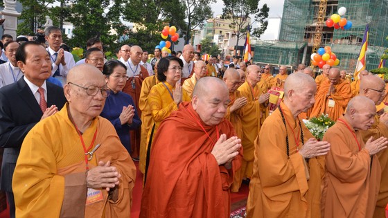 Phật giáo Việt Nam có nhiều đóng góp quan trọng vào sự phát triển của đất nước ảnh 7