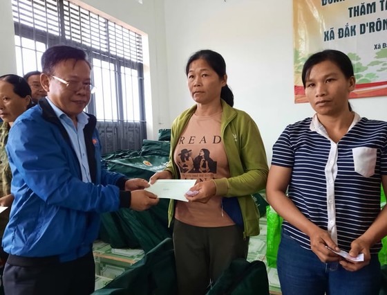 Hơn 1,2 tỷ đồng hỗ trợ đồng bào các dân tộc huyện Cư Jút, tỉnh Đắk Nông  ảnh 2