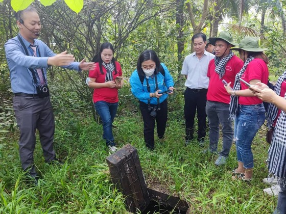 Đoàn cán bộ tuyên giáo, báo chí, xuất bản TPHCM tham quan vùng căn cứ cách mạng quê hương Đồng Khởi, Bến Tre ảnh 2