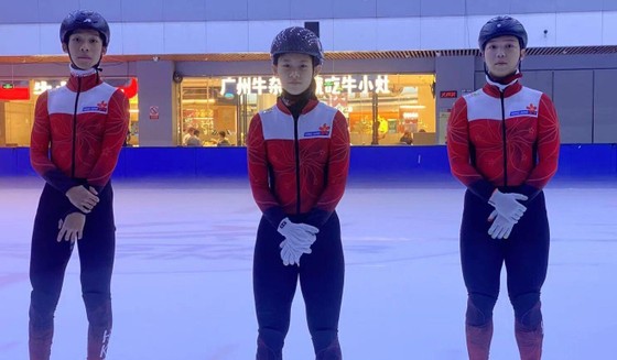 Các VĐV thuộc đội tuyển trượt băng tốc độ Hồng Kông đang tích cực chuẩn bị cho vòng loại Olympic