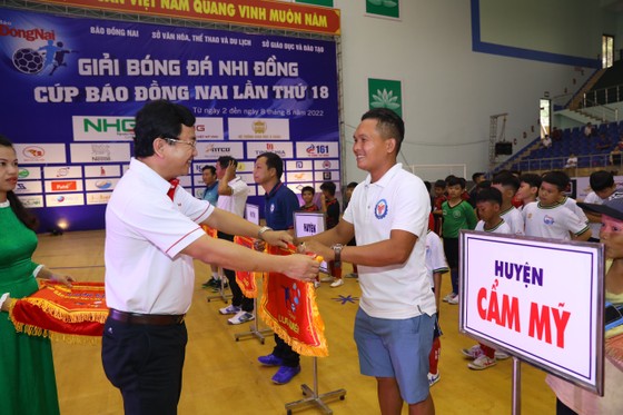 Đồng Nai khai mạc Giải bóng đá nhi đồng cúp Báo Đồng Nai lần thứ 18 ảnh 1