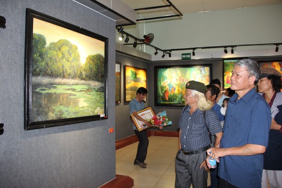 157 tác phẩm tham gia Triển lãm mỹ thuật khu vực VII tại Bình Phước ảnh 2
