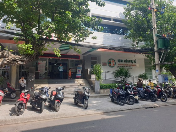 Chủ tịch Đà Nẵng yêu cầu Sở Y tế tổ chức kiểm điểm về sự cố y khoa ảnh 1