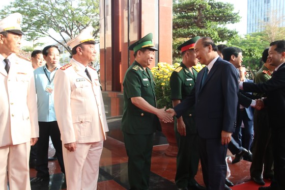 Thủ tướng Nguyễn Xuân Phúc: Đất nước đang chuyển mình mạnh mẽ ảnh 2