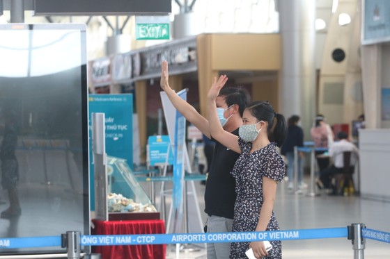 Đưa 207 du khách đầu tiên ở Đà Nẵng trở về địa phương bằng máy bay ảnh 9