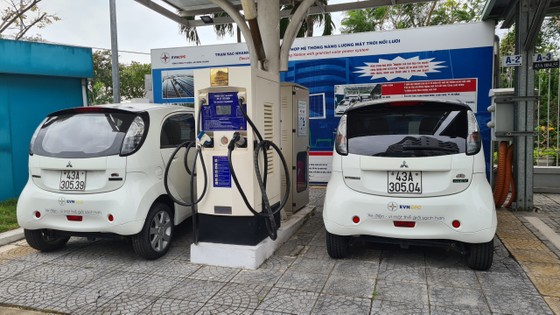 Đà Nẵng khuyến khích sử dụng ô tô điện cho các cơ quan thuộc thành phố quản lý ảnh 1