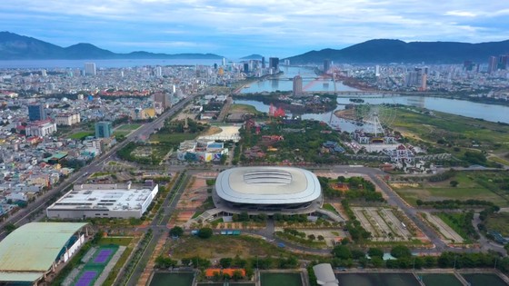 Thủ tướng Nguyễn Xuân Phúc: Đà Nẵng cần sử dụng hiệu quả và tiết kiệm các tài nguyên như đất đai, nước ngầm ảnh 4