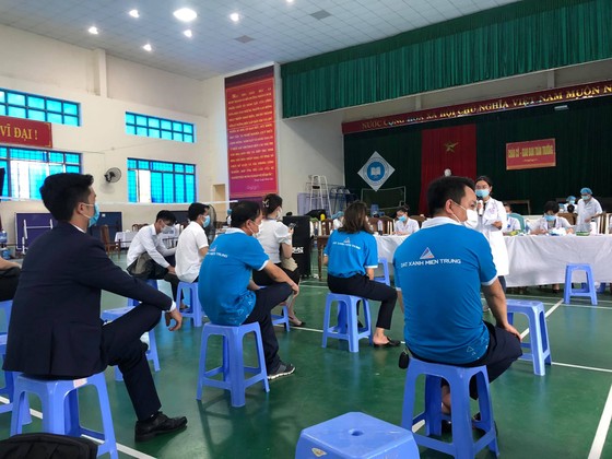 Tỉnh Quảng Nam yêu cầu Sở Y tế giải trình việc nhiều doanh nghiệp được ưu tiên tiêm vaccine  ảnh 1