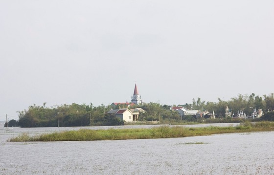 Mưu sinh vùng càng mùa nước nổi ảnh 1