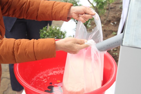 Hàng ngàn suất lương thực, thực phẩm hỗ trợ miễn phí cho người nghèo ở Quảng Trị ảnh 4