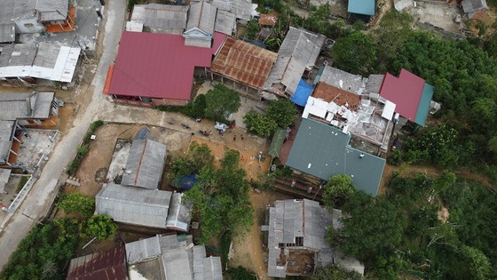 Quảng Trị: Nỗ lực hỗ trợ người dân khắc phục hậu quả bão số 5 ảnh 1