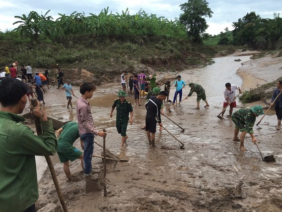 Quảng Trị: Nỗ lực hỗ trợ người dân khắc phục hậu quả bão số 5 ảnh 2
