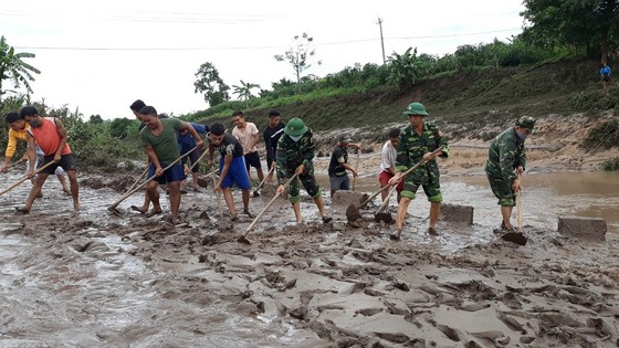 Quảng Trị: Nỗ lực hỗ trợ người dân khắc phục hậu quả bão số 5 ảnh 6