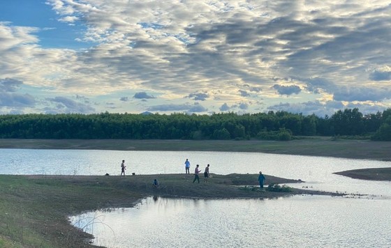 Quảng Trị: 2 nam sinh bị đuối nước ở hồ thủy lợi La Ngà ảnh 1