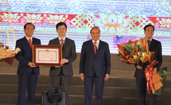 Quảng Trị: Kỷ niệm 50 năm Ngày Giải phóng tỉnh và đón nhận Huân chương Hồ Chí Minh ảnh 1
