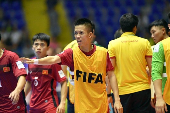 Người hùng futsal Việt Nam động viên ‘thế hệ World Cup 2021’ ảnh 3