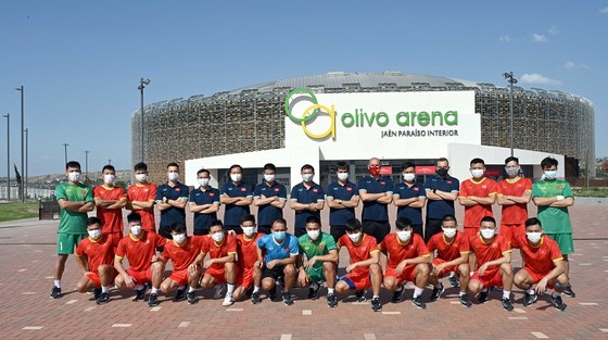 Đội tuyển futsal Việt Nam đang tập huấn tại Tây Ban Nha chuẩn bị cho Futsal World Cup 2021