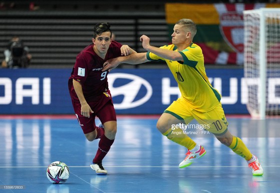 Chủ nhà Lithuania thất bại ở ngày khai mạc Futsal World Cup 2021 ảnh 1