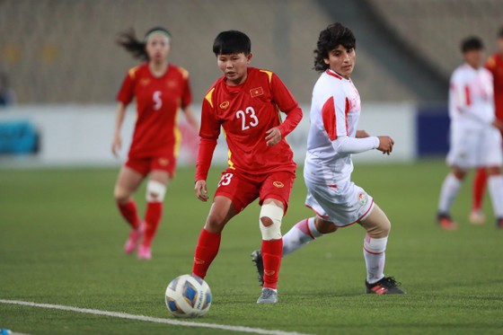 Tuyển nữ Việt Nam thắng tưng bừng để giành vé dự cúp châu Á ảnh 2