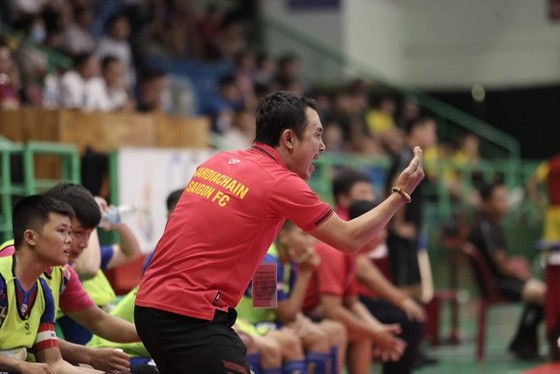 HLV Nguyễn Bảo Trung ‘tái xuất’ ở giải futsal Quốc gia ảnh 1