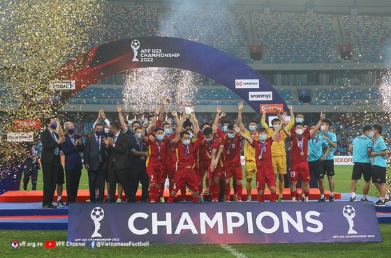 U23 Việt Nam nâng cao danh hiệu vô địch Giải U23 Đông Nam Á 2022. Ảnh: ANH TRẦN