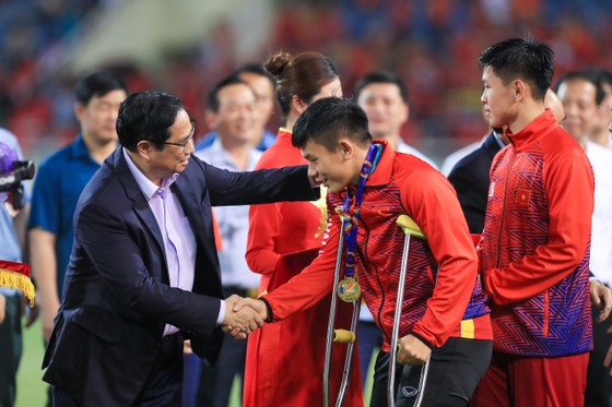 Khoảnh khắc đăng quang của U23 Việt Nam tại SEA Games 31 ảnh 11