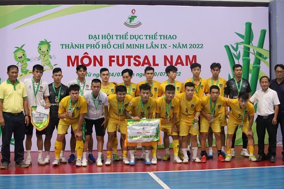 Đại hội TDTT TPHCM 2022: Quận 8 dễ dàng giành huy chương vàng futsal ảnh 2