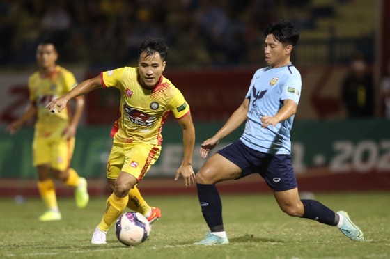 Vòng 12 V-League 2022: Thanh Hóa bám sát tốp 5 nhờ thắng Hà Tĩnh ảnh 1
