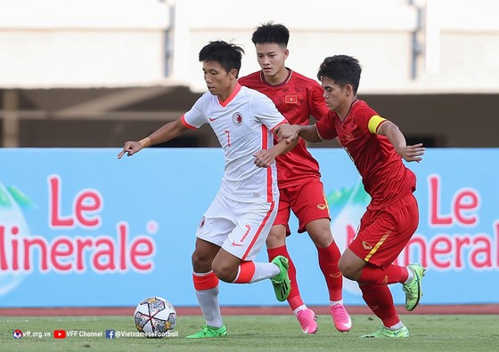 HLV Đinh Thế Nam chưa hài lòng về lối chơi của U20 Việt Nam ảnh 1