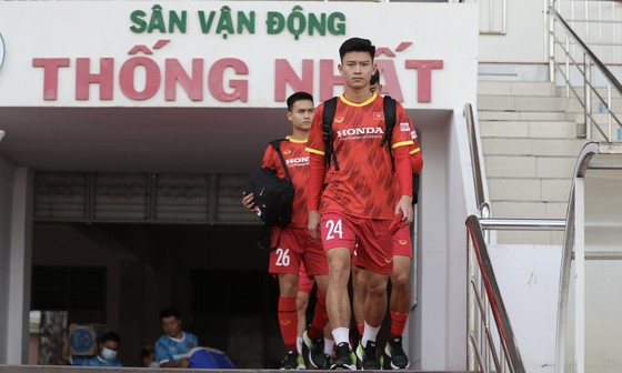 Hậu vệ trái của đội tuyển Việt Nam: Ngoài Văn Hậu, còn ai? ảnh 2