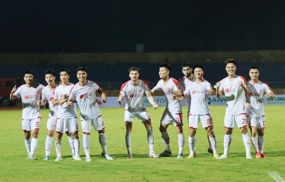 Niềm vui chiến thắng của các cầu thủ Viettel FC. ẢNH: NGỌC HƯNG