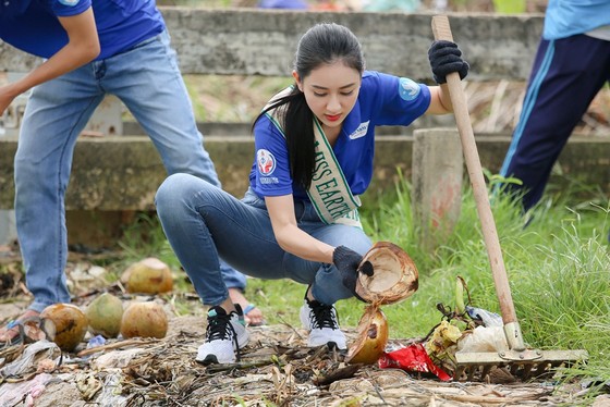 Hà Thu đại diện Việt Nam tham dự Hoa hậu Trái đất 2017 ảnh 4