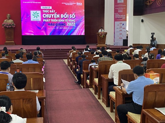 Khai mạc Tuần lễ chuyển đổi số phát triển kinh tế vùng ảnh 1