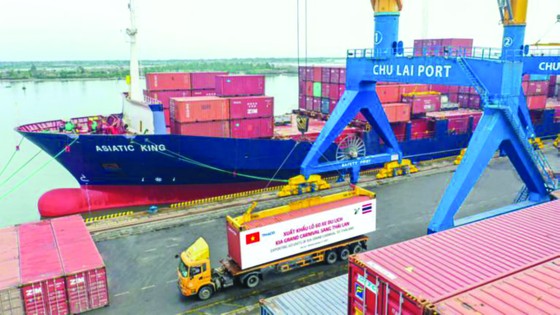 Đầu tư bến cảng 5 vạn tấn: Tạo đà phát triển dịch vụ logistics tại miền Trung ảnh 1