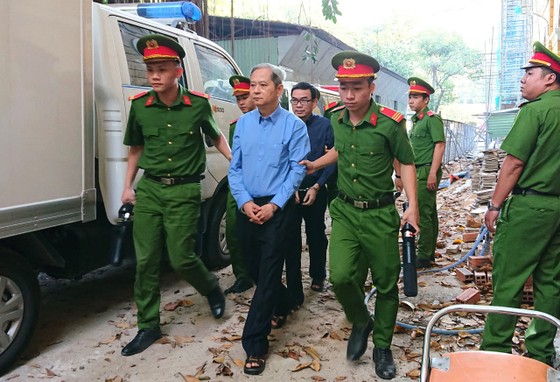 Bị cáo Nguyễn Hữu Tín nhận 7 năm tù ảnh 1