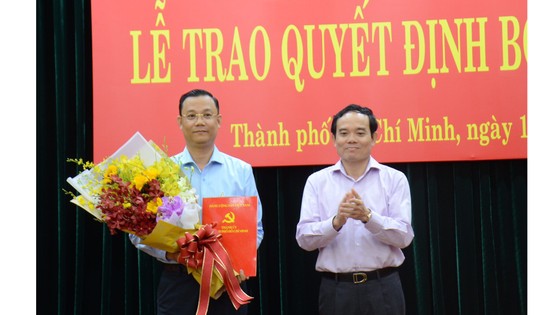 Bổ nhiệm Trưởng Ban Tuyên giáo huyện ủy Hóc Môn làm Phó Chánh Văn phòng Thành ủy ảnh 1