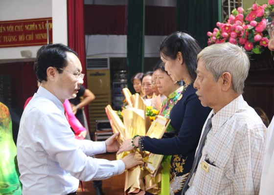 TPHCM: Nhiều quận, huyện kỷ niệm 90 năm Ngày truyền thống MTTQ Việt Nam ảnh 3