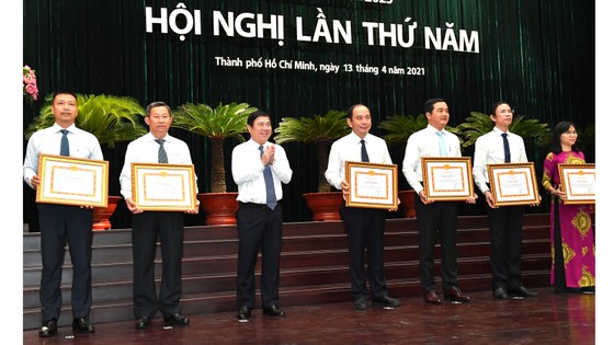 Bí thư Thành ủy TPHCM Nguyễn Văn Nên: Chống dịch Covid-19 vẫn là ưu tiên số 1 ảnh 4