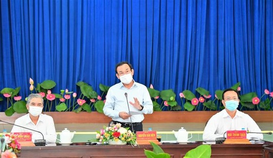 Bí thư Thành ủy TPHCM Nguyễn Văn Nên: Chủ động nghiên cứu, đề xuất cơ chế thay vì chờ tiền, chờ nhà đầu tư ảnh 2